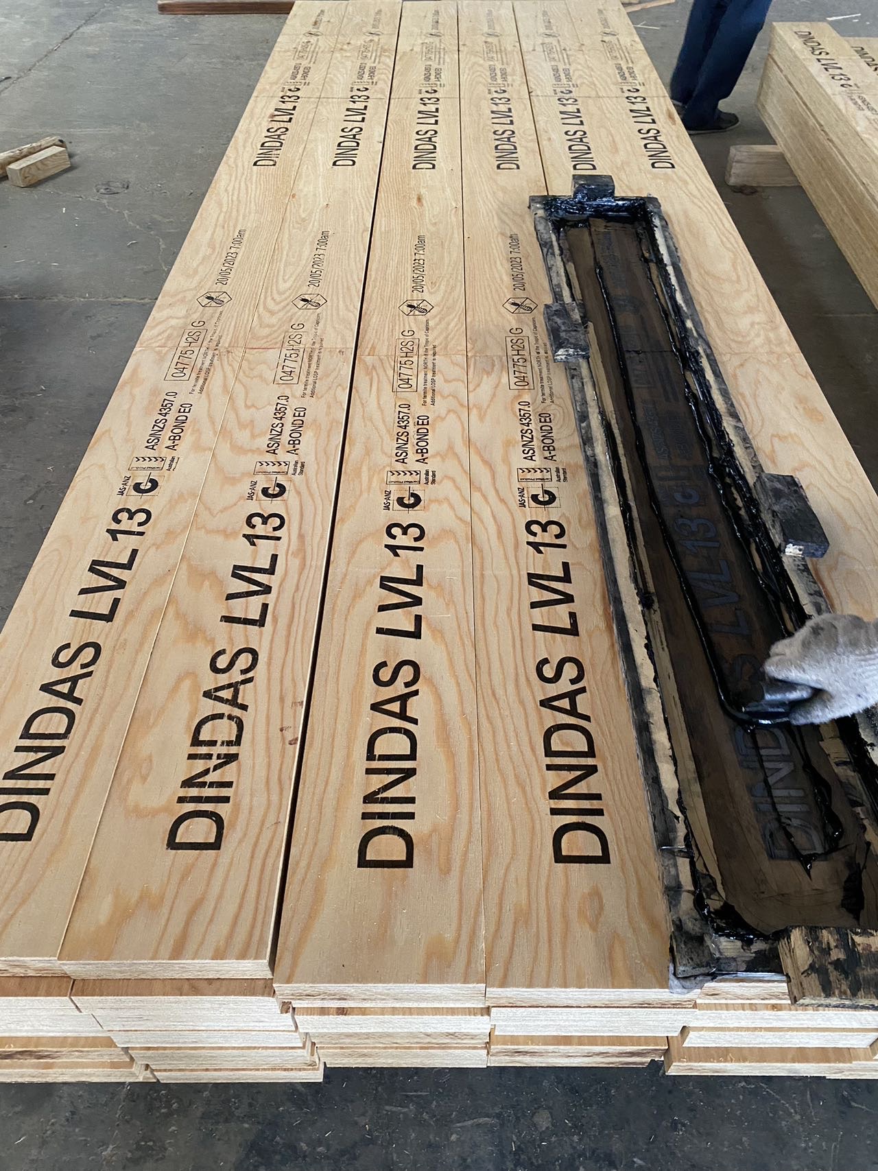 lvl beam Australian Standards Long lvl Pine LVL H2S BEAM AS/NZS 4357 9.