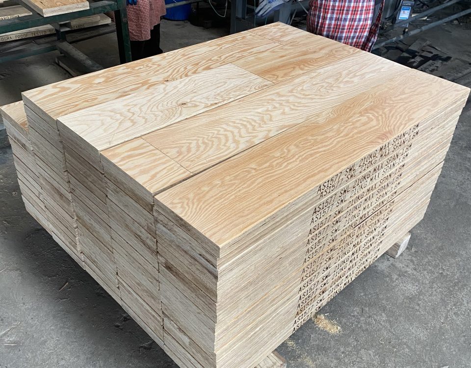 MADE IN CHINA LVL FOR CONSTRUCTION WOODEN PLANK LVL SCAFFOLD BOARD